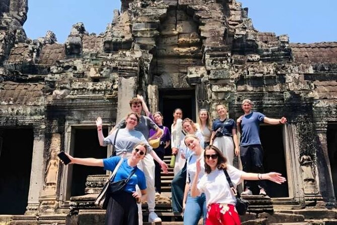 Angkor Wat Sunset Small Group Tour with Lunch Included - What to Pack: Heat, Steps, Water, and Shade
