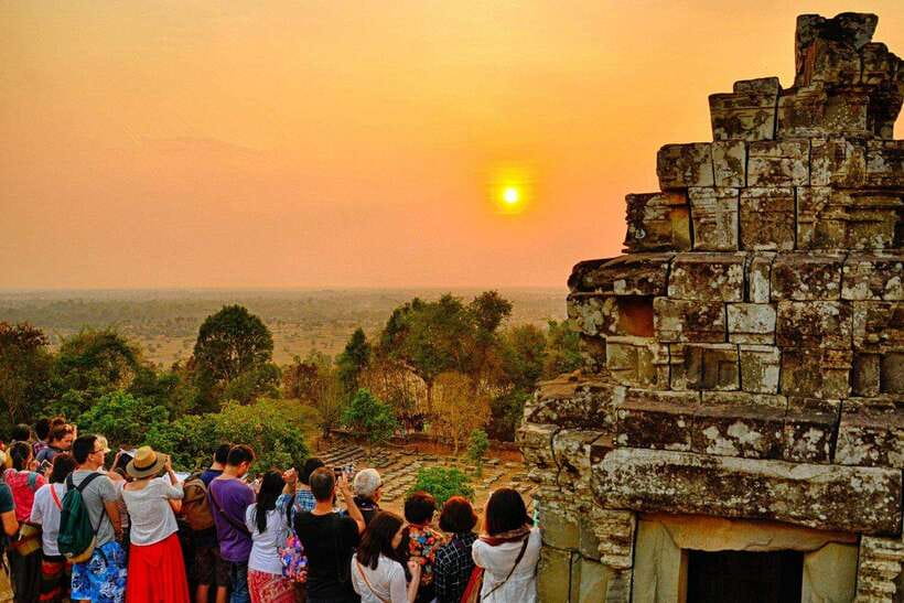 Angkor Zipline and Temple Tour with Sunset - A full day that mixes adrenaline and sacred stone