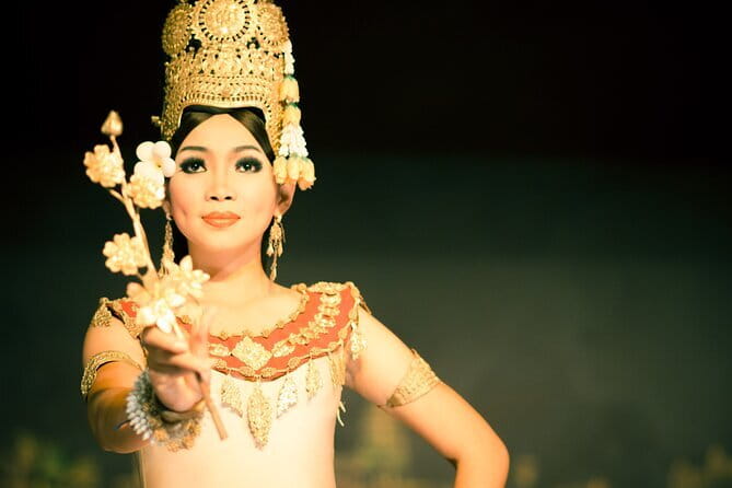 Apsara Dance Performance Including Buffet Dinner and Hotel Pickup - Getting the Most From the Dancing, Even in a Big Hall