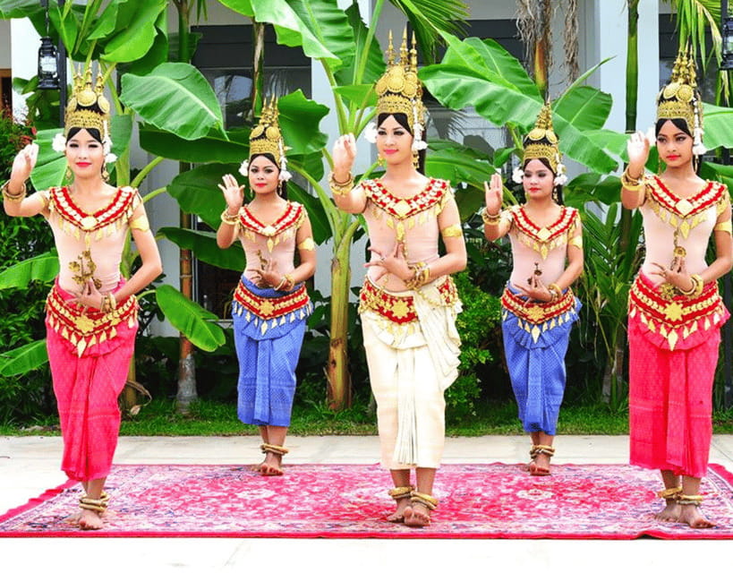 Apsara Dance Show with Dinner by Tuk-Tuk Roundtrip Transfer - Price and Value: Is $19 a Good Deal?