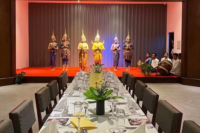 Apsara Dancing Show with Buffet Dinner Free Hotel Pick up - Staff, service, and overall show experience