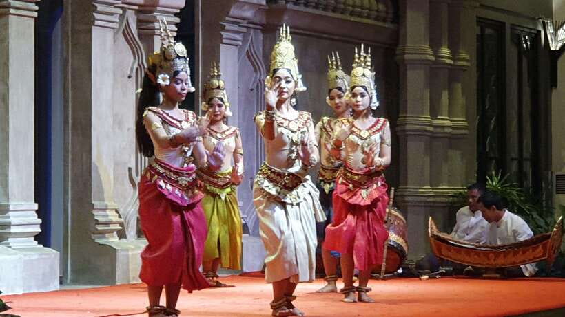 Apsara Performance Including Buffet Dinner & Hotel Pick up - Apsara Myths, Hand Gestures, and the Story Behind the Dance