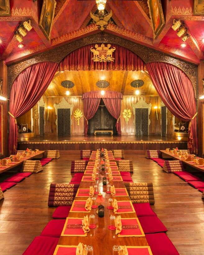 Apsara Theater Performance include dinner & Hotel pick up - Apsara dancers at the heart of a Khmer evening