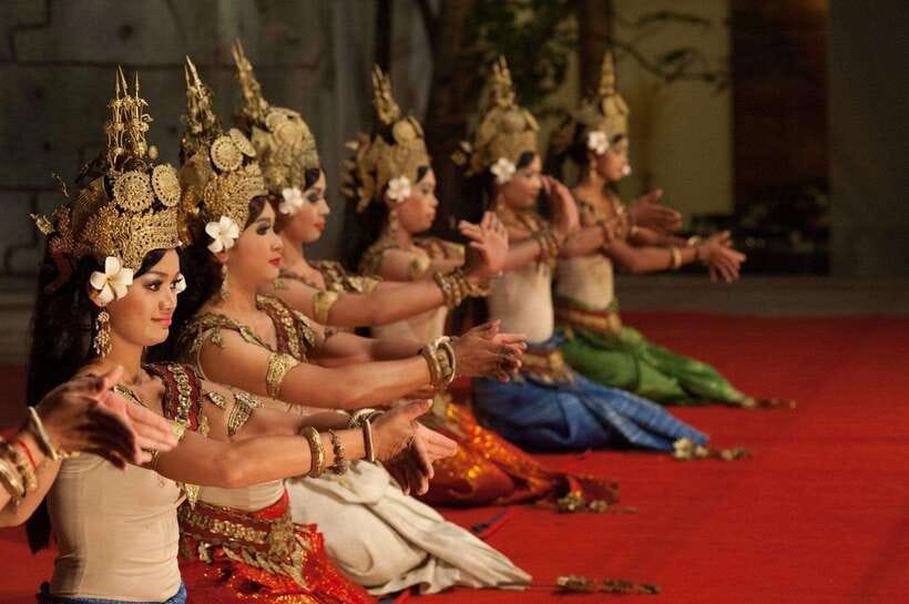 Apsara Traditional Dances & Local Buffet with Tuk-Tuk Ride - Apsara dance performance: Hindu and Buddhist mythologies explained without homework