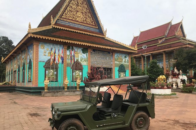 Authentic Cambodian Countryside Jeep Experience - Traditional market stop: quick, colorful, and human