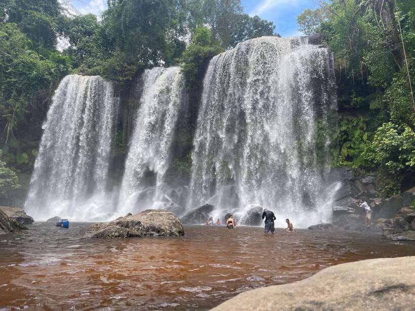 Banteay Srei, Kulen Waterfall & Beng Mealea Small-Group Tour - Poeng Ta Kho (Amazing Cliff): A Short Stop With Big Reward