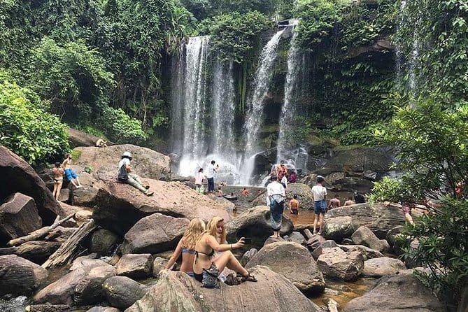 Banteay Srei Temple and Kompong Phluk Village Private Tour - Included Comforts That Actually Matter