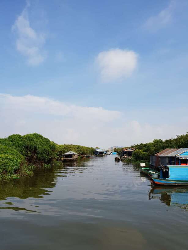 Beng Mealea, Koh Ker & Floating village Day Tour - Beyond Angkor, with the right kind of chaos