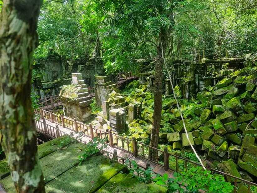 Beng Mealea, Koh Ker & Floating village Day Tour - Koh Ker and Prasat Thom: earn your view, then hunt quieter temples