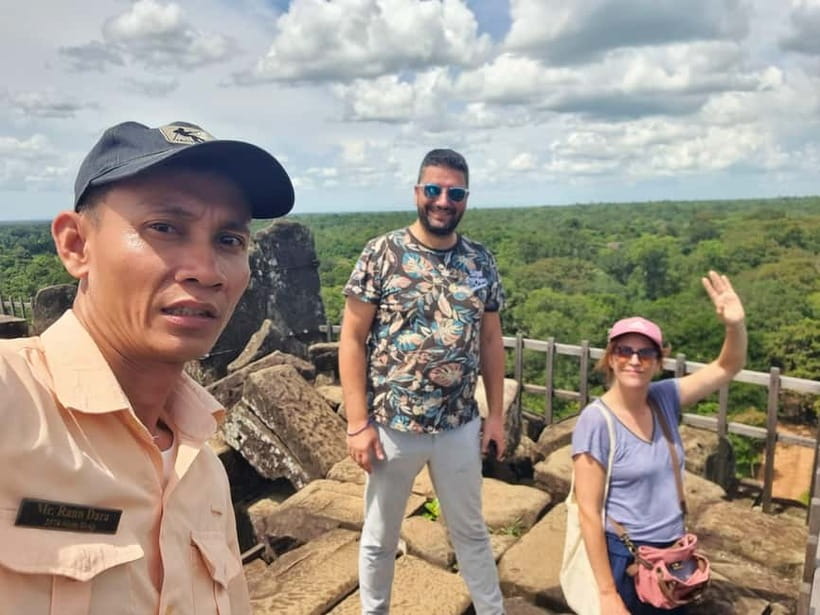 Beng Mealea, Koh Ker & Floating village Day Tour - Beng Mealea: the jungle temple where stone turns to a maze