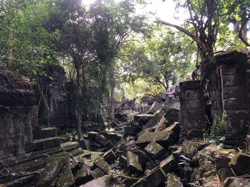 Beng Melea, Rolous Group & Kompong Phluk Floating Village - Roluos Group temples: early Khmer stone before the big fame