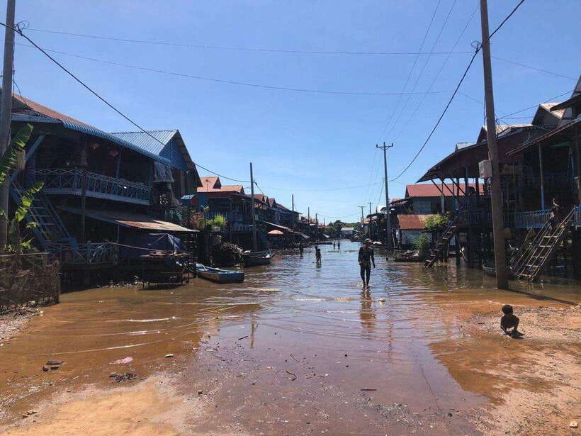 Beng Melea, Rolous Group & Kompong Phluk Floating Village - Logistics tips: shoes, sun, and how to enjoy the uneven parts