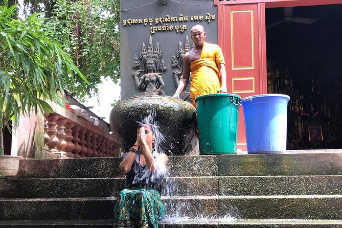 Buddhist Water Blessing and Real Life Experience with Local - A local market stop, see the real supply chain of Siem Reap