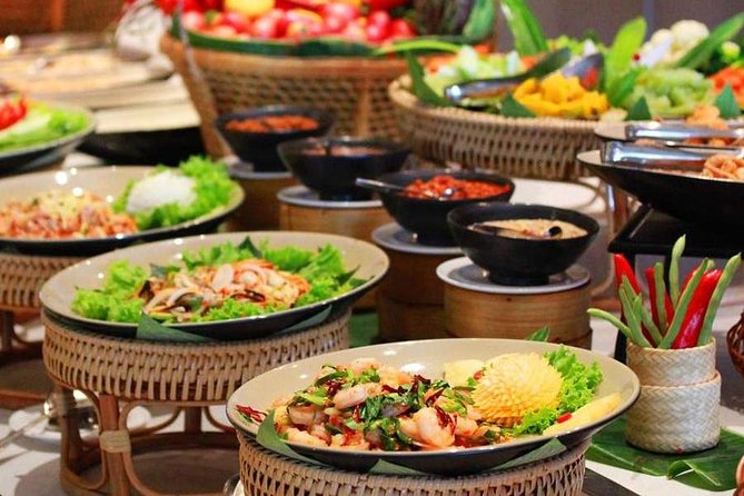 Buffet dinner with Apsara Show (Free 2 ways hotel transfer) - The buffet at Koulen/Amazon: how to eat well even when it’s hot