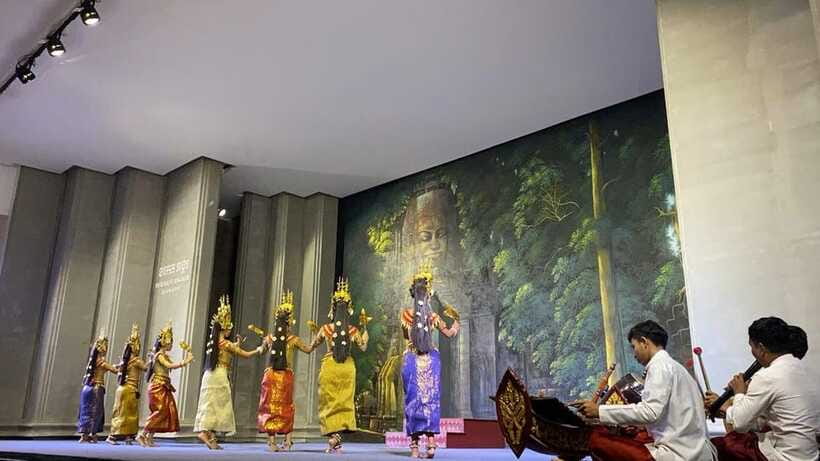 Cambodia: Absolute Traditional Dance Show with Buffet Dinner - What the Venue Experience Feels Like