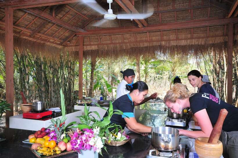 Cambodian Cooking Class from Siem Reap - The market stop and ingredient tips you can use at home
