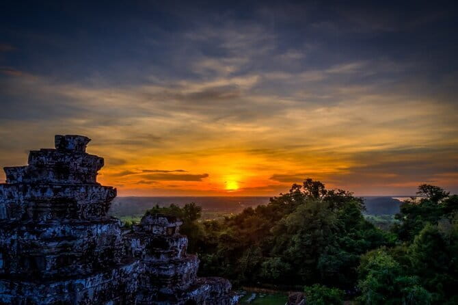 Classic Angkor Wat Sunrise Full Day Private Guide Tour - Stop 1: Angkor Wat sunrise, the moment you’re paying for