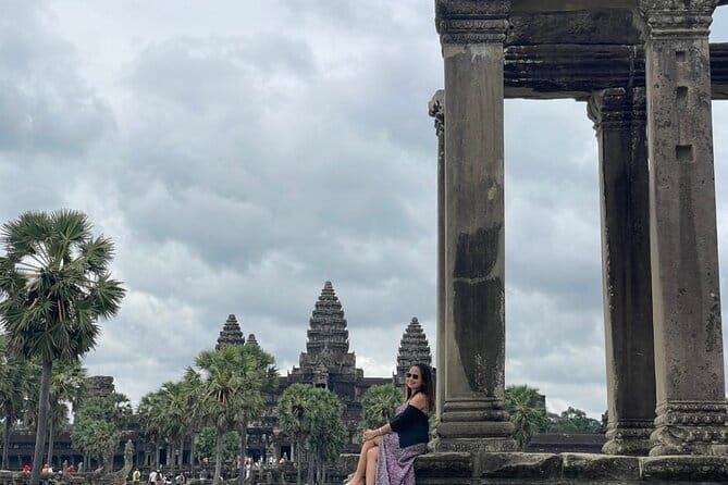 Classic Angkor Wat Sunrise Full Day Private Guide Tour - Stop 3: Ta Nei, a quieter forest pause