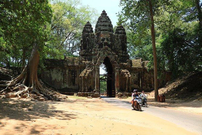 Classic Angkor Wat Sunrise or Sunset Private and Small GroupTour - A Small-Group, Pickup-Ready Day in Siem Reap