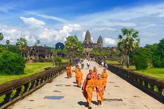 Discover Cambodia 8 Days from Siem Reap to Koh Trong -Phnom Penh - Koh Trong island days: biking, pagodas, markets, and Mekong dolphins