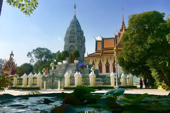 Discover Cambodia 8 Days from Siem Reap to Koh Trong -Phnom Penh - Tonle Sap and Kampong Phluk: seeing river life change by season