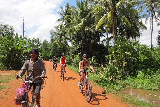 East Corner of Siem Reap - Roluos Group & Countryside - The Village Welcome, Rural Kids, and a Meal That Feels Part of the Day