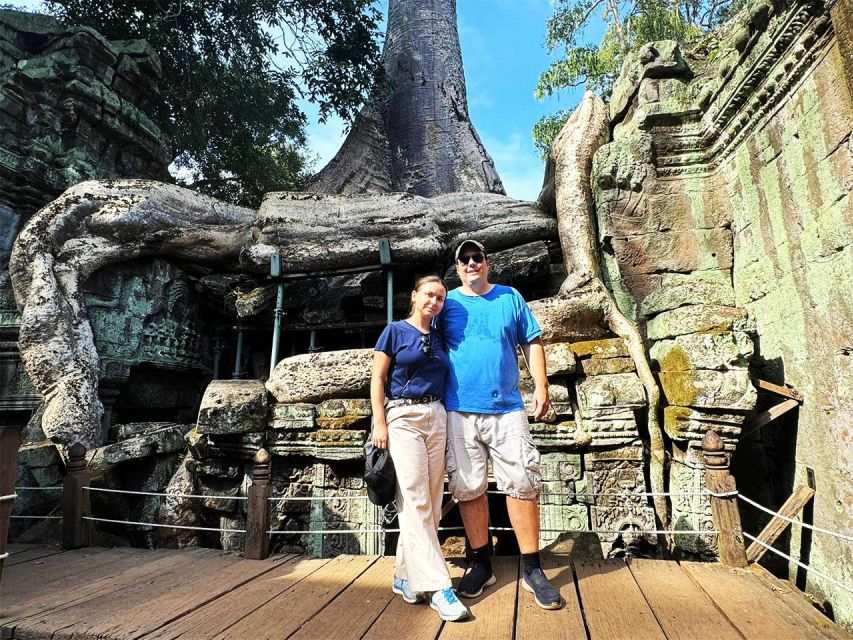 Explore Angkor Temple Sunset With Tour Guided - Guides, Group Size, and What You’ll Feel During the Walks