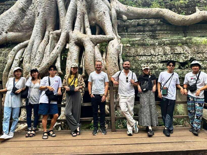 Explore Angkor Temple Sunset With Tour Guided - Bayon Temple: Over 200 Smiling Faces (Yes, Really)