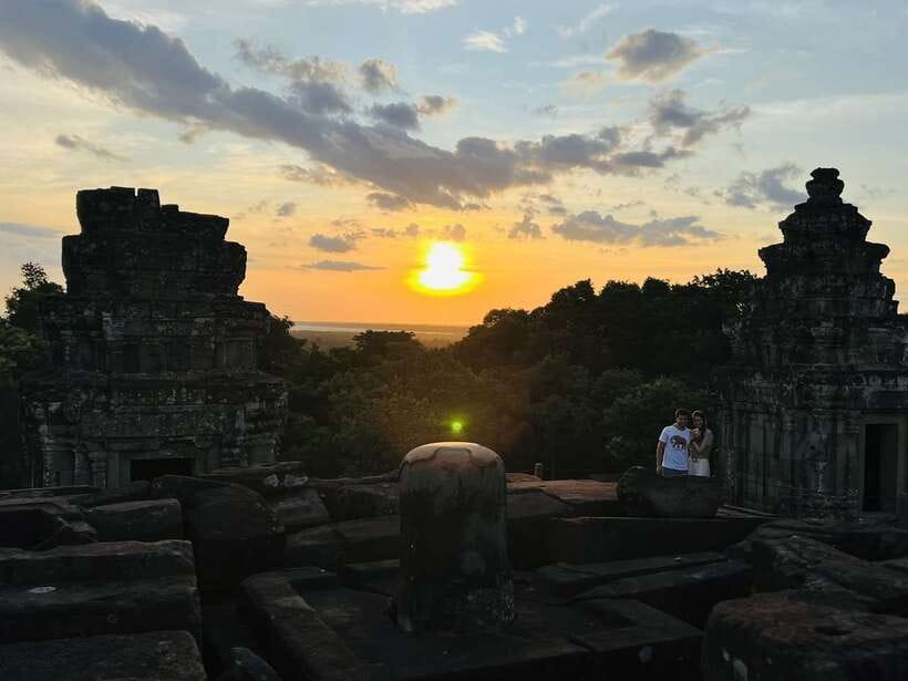 Explore Angkor Wat by Bike and Sunset - Entering Angkor Wat by Tuk-Tuk, Then Traveling on Bike