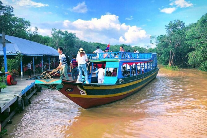 Floating Village-Mangrove Forest Private Tonle Sap Lake Boat Tour - Floating Village and Mangroves on Tonle Sap, then Siem Reap in One Day