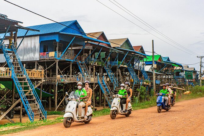 Floating Village Sunset Boat Vespa Tour / Tuk Tuk Available - Tonle Sap sunset from the upper deck: the payoff