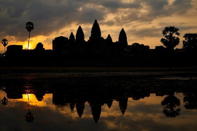 (Free eSim) Classic Angkor Wat Sunrise Full Day Tour - What to wear and bring for a smooth day