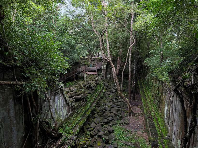 From Koh Ker: Full-Day Private Tour of Cambodian Temples - Morning Start: 5 AM Pickup to Reach Preah Vihear
