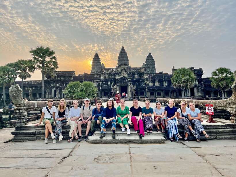 From Siem Reap: Angkor Wat Sunrise and Temples E-Bike Tour - What to wear and bring for an early, temple-heavy day