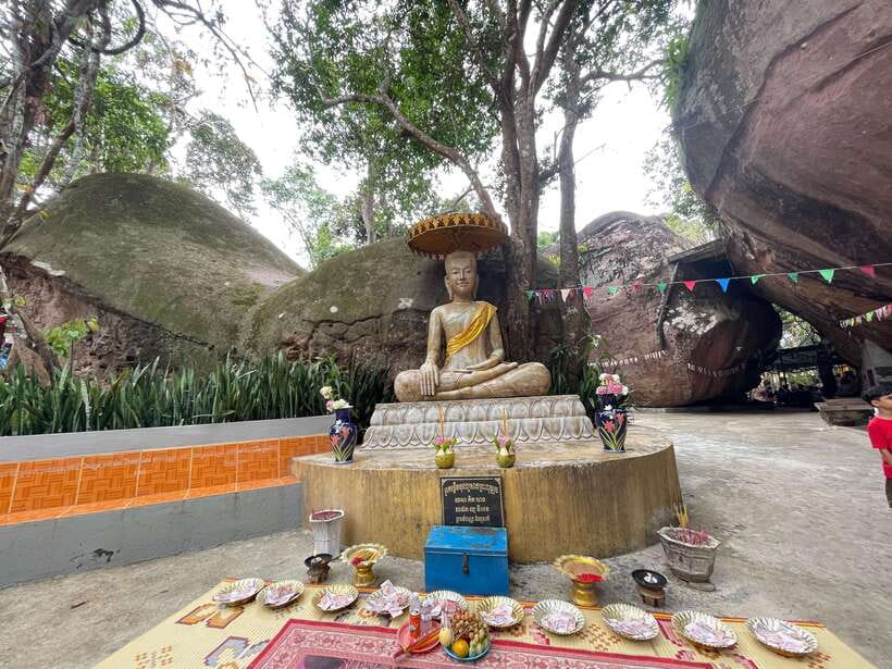 From Siem Reap: Banteay Srei and Kulen Waterfall Guided Tour - What to pack and how to time your energy