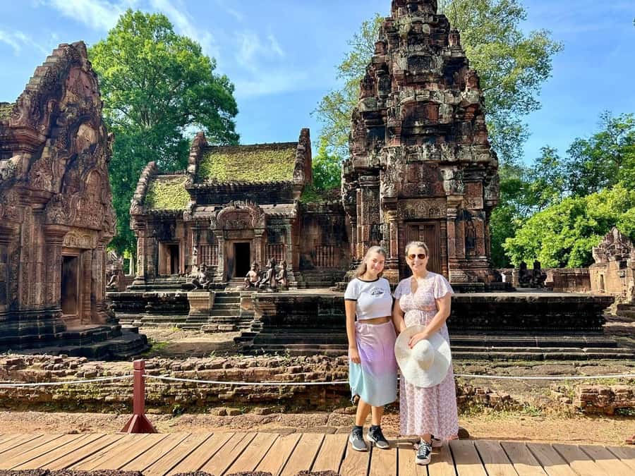From Siem Reap: Banteay Srei Temple & Grand 5 Temple Tour - Key things to know before you go