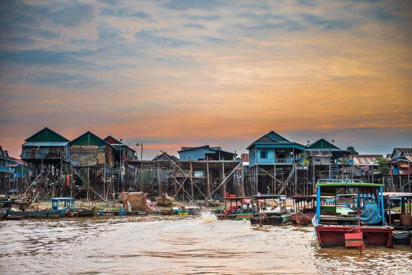 From Siem Reap: Kampong Phluk Floating Village Tour by Boat - Sunset over Tonle Sap: why timing matters on this day