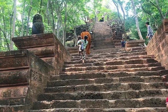 Full Day From Siem Reap - Bamboo Train, Killing Cave & Sunset - The Killing Caves stop: why you should go with your guide’s context