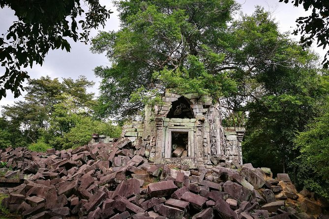Full-Day Preah Vihear, Koh Ker and Beng Mealea Private Tour - Preah Vihear: the cliff temple with far-reaching views