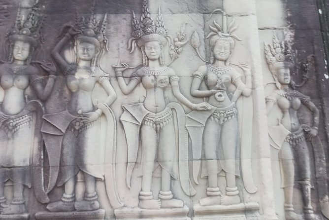 Full-Day Private Custom Tour in Siem Reap - Sunrise at Angkor Wat: best for early birds and photographers