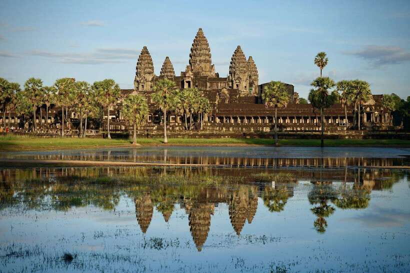 Full Day Private of Angkor Wat Tour with Tuk Tuk - Terrace of the Elephants: 300 meters of ceremonial viewing space