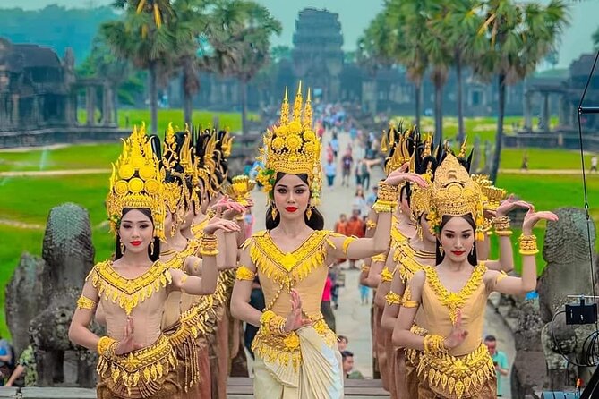 Full-Day Temples of Angkor Small Group Tour - Terrace passes, Srah Srang lunch break, and a needed reset