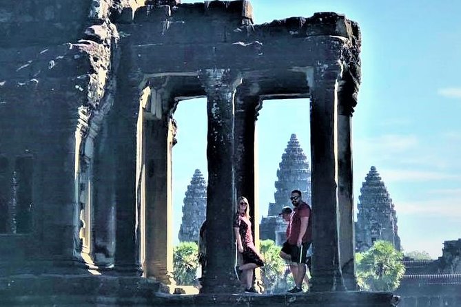 Full-Day Temples of Angkor Small Group Tour - Ta Prohm: the Tomb Raider temple where trees take the stage