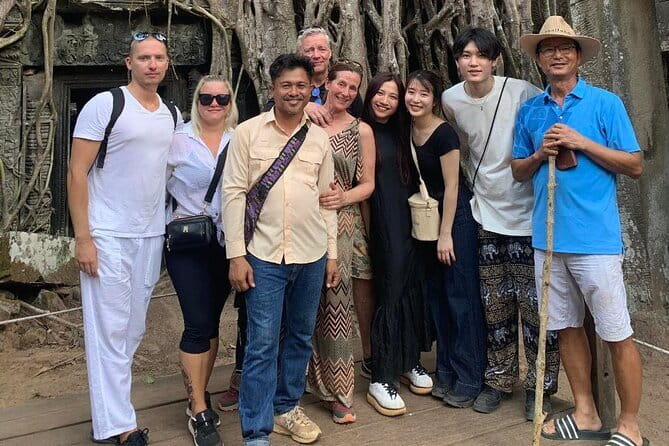 Golden Sunrise at Angkor Wat Private Guided Tour - The value of a private 8 to 9 hour format (up to 4 people)