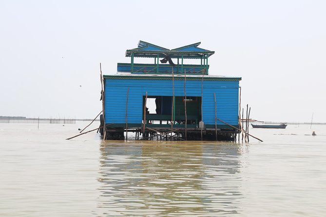 Guided Floating Village Boat Tour in Siem Reap - Siem Reap to Tonle Sap: the 14-km drive that sets expectations