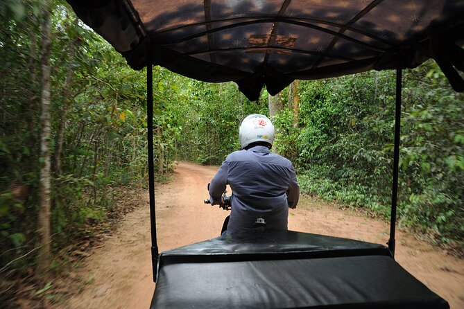 Guided Private Tuk Tuk Tour Angkor Wat and Small Circle and Five Extras - Prasat Kravan and Bat Chum: brick carvings and inscriptions you can actually read