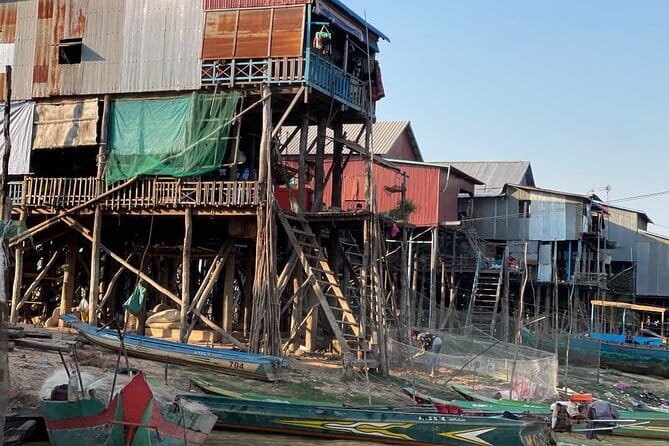 Half Day Kampong Pluk Fishing Village with Sunset Private Tour - Sunset on the lake, and why this stop feels special