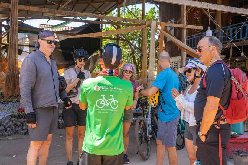 Kampong Phluk: Floating Village Sunset Bike Tour or E-Bike - Tonle Sap sunset cruise: the calm payoff