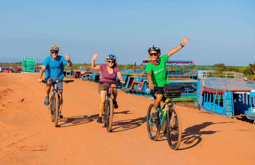Kampong Phluk: Floating Village Sunset Bike Tour or E-Bike - Morning pickup, safety fit, and a guide who sets the tone