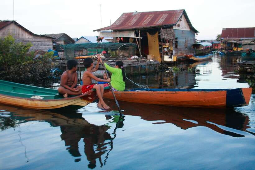 Kayaking & Floating Village in Siem Reap - Mechrey Floating Village Kayaking: How the Paddle Works